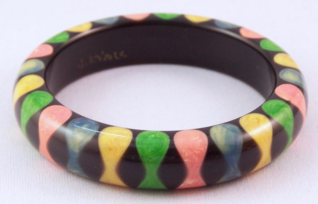 JE14 Judith Evans black resin bangle with pastel bowties